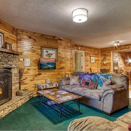 Sunset Ridge Cabin Pigeon Forge Bagian luar foto